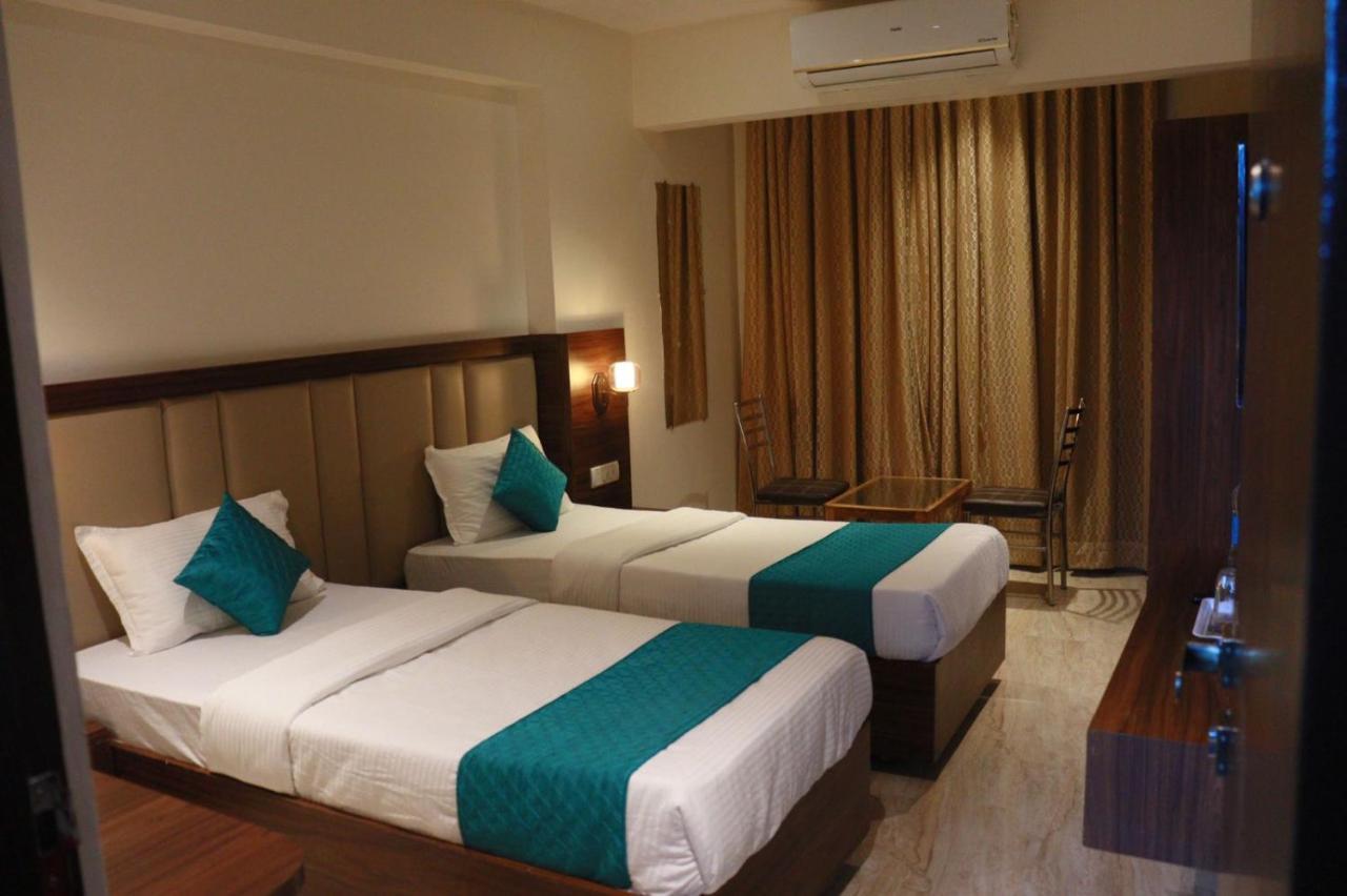Hotel Candor Amigo Airoli Mind Space Navi Mumbai Eksteriør billede