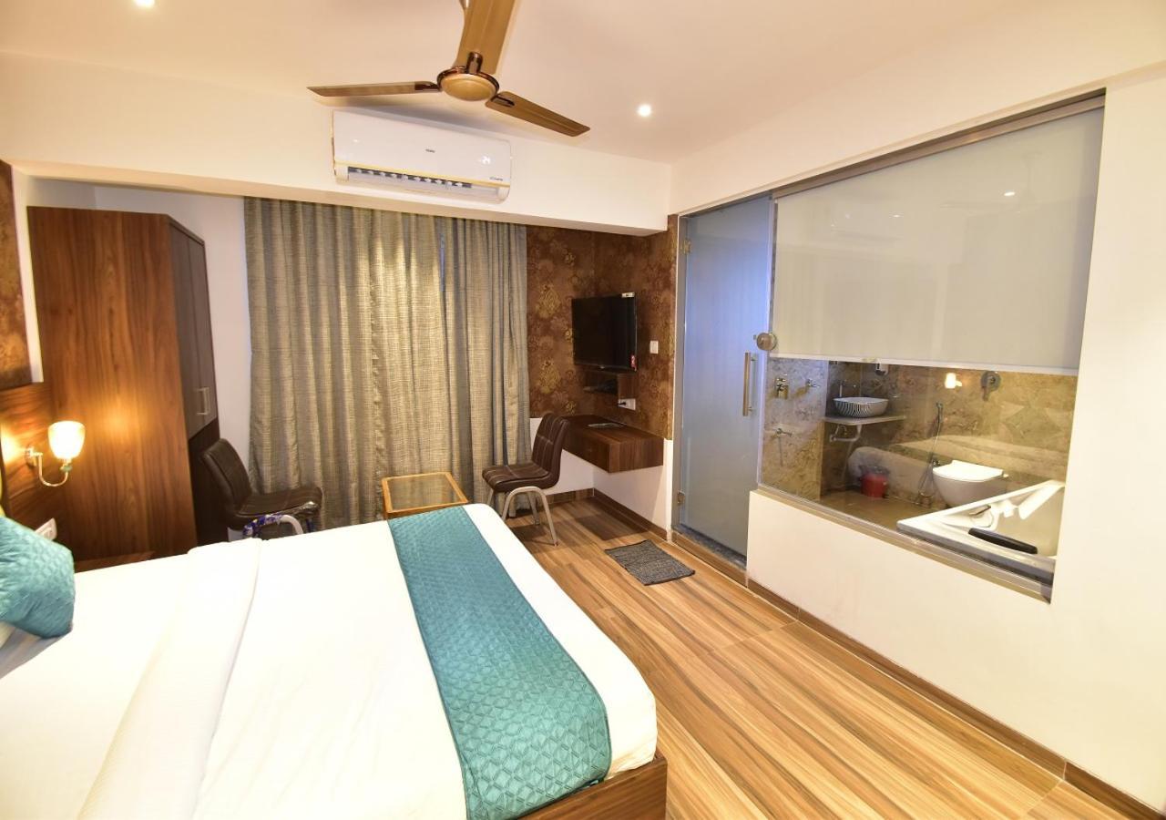 Hotel Candor Amigo Airoli Mind Space Navi Mumbai Eksteriør billede